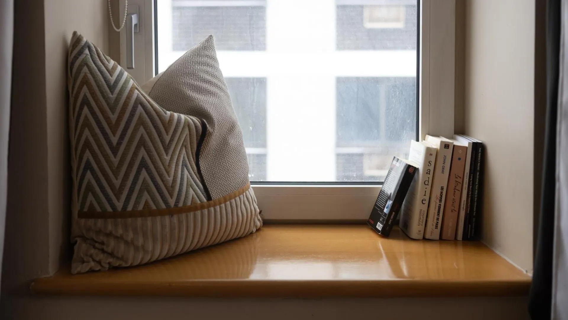 Nyaraló Downtown Retreat With Modern Comfort Zf6 Montréal