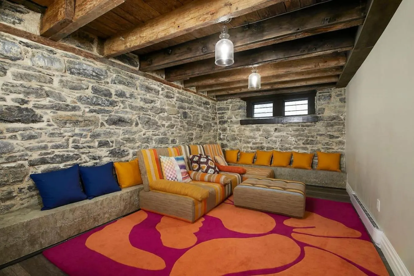 Holiday home Downtown Retreat With Modern Comfort Zf6 Montreal