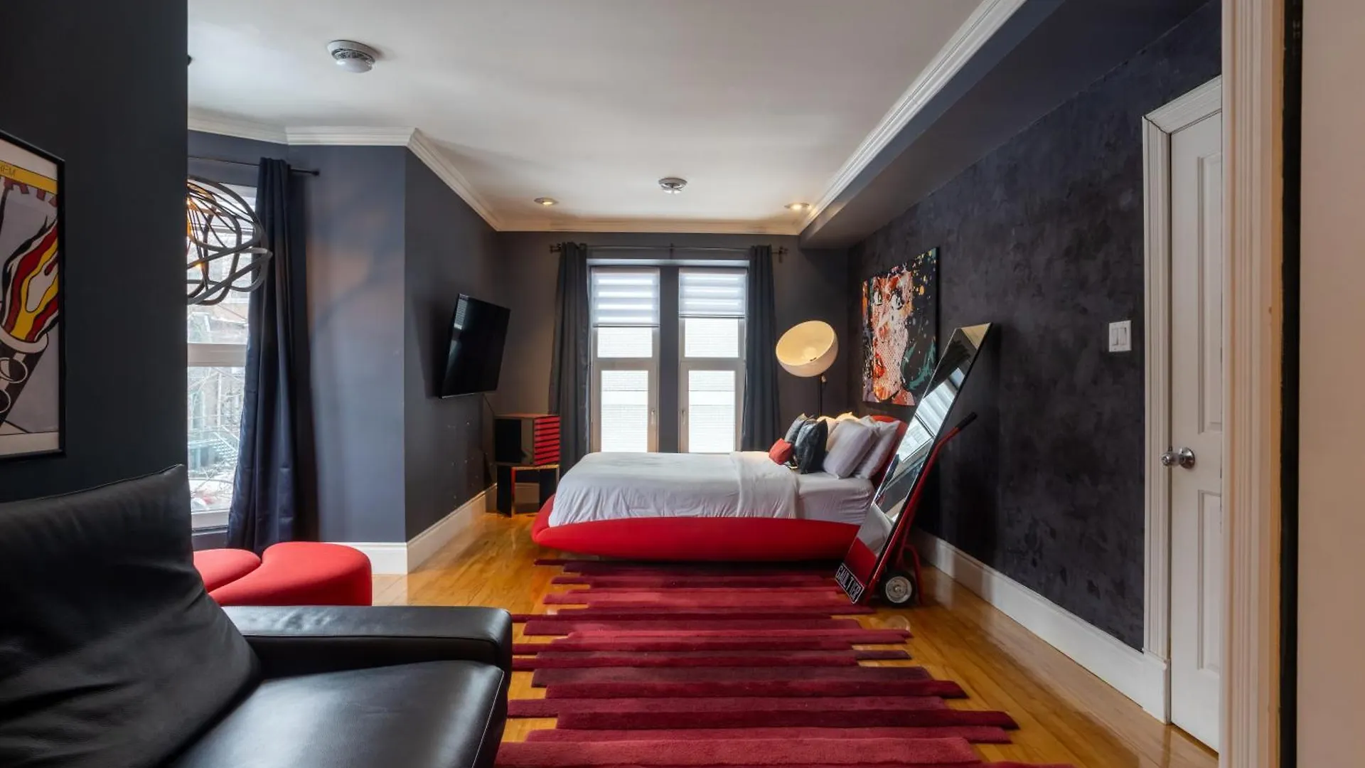 Downtown Retreat With Modern Comfort Zf6 Montreal Holiday home