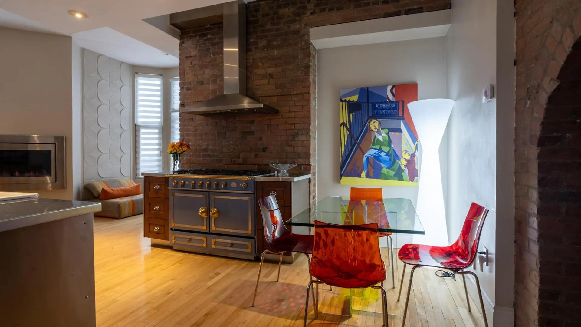 Holiday home Downtown Retreat With Modern Comfort Zf6 Montreal