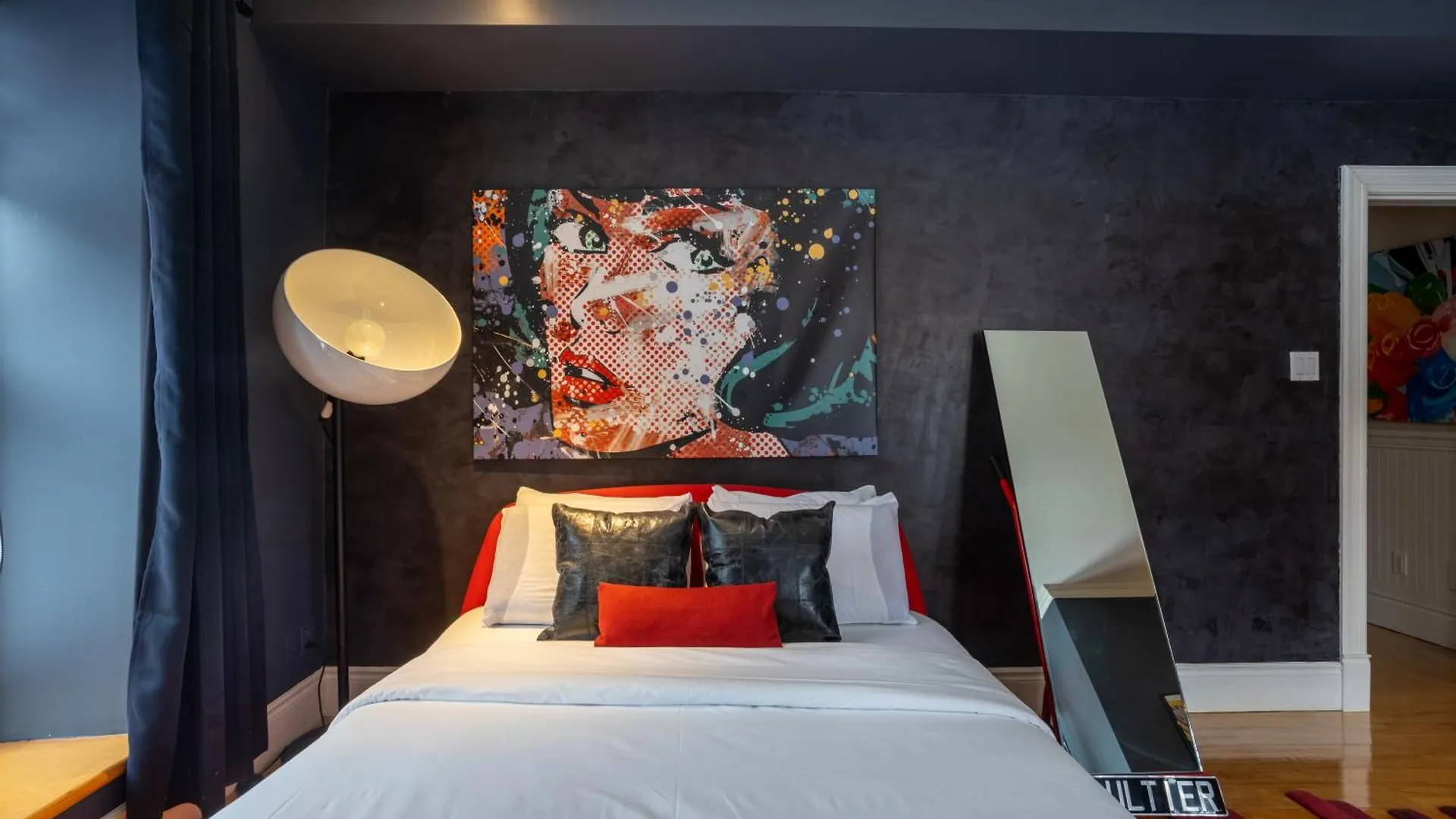 Downtown Retreat With Modern Comfort Zf6 Montreal Holiday home