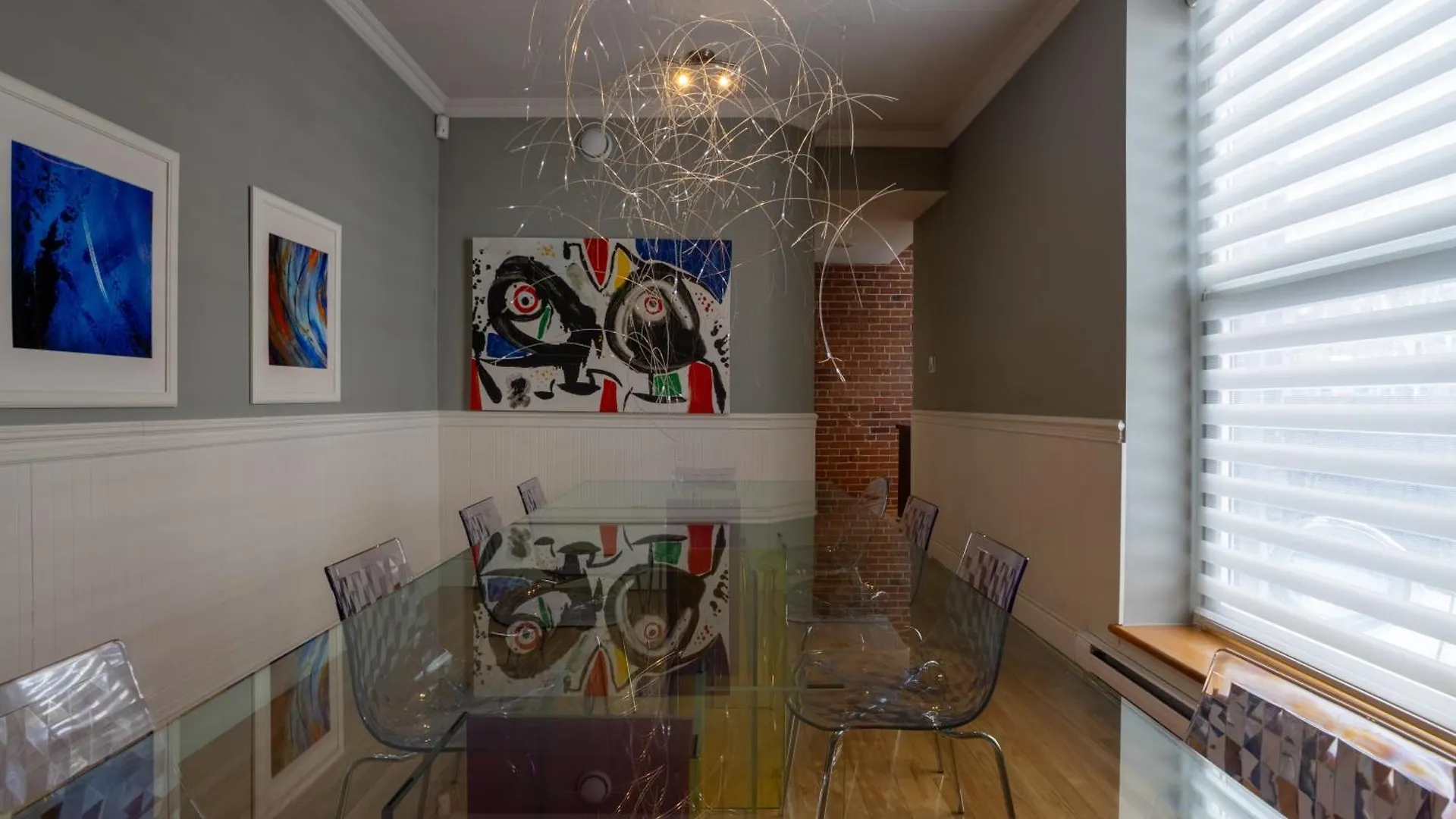 Holiday home Downtown Retreat With Modern Comfort Zf6 Montreal Canada