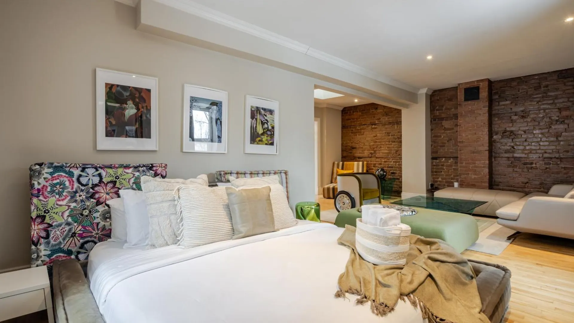 Downtown Retreat With Modern Comfort Montreal Prázdninový dům