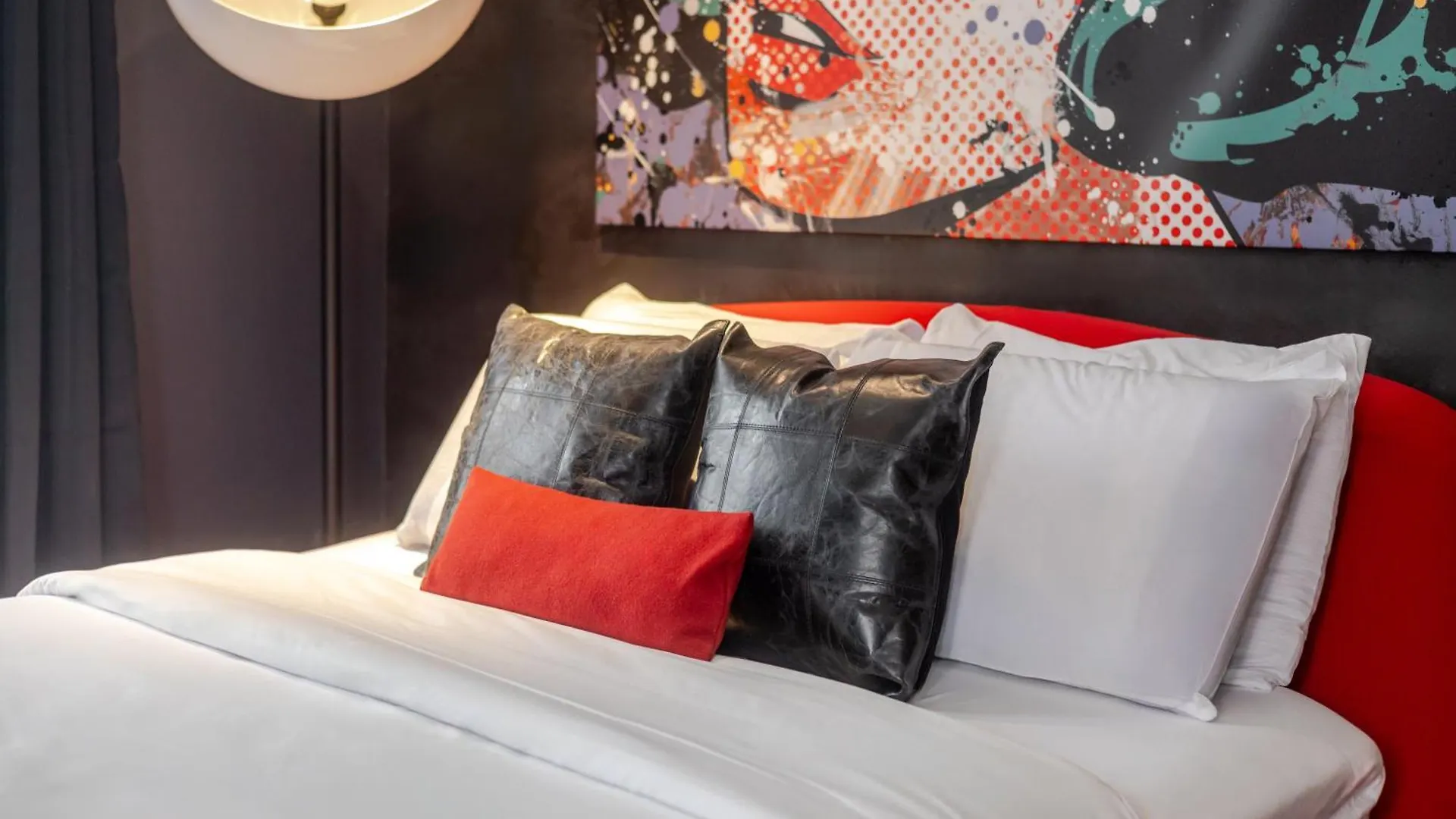 Prázdninový dům Downtown Retreat With Modern Comfort Montreal